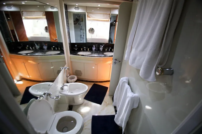 2001 Azimut Ultimate