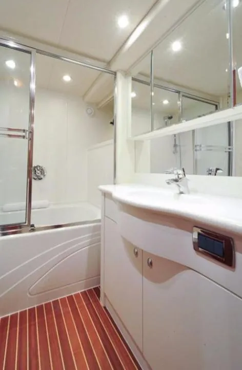 2003 Pacific Mariner 