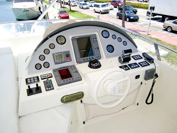 2005 Aicon 