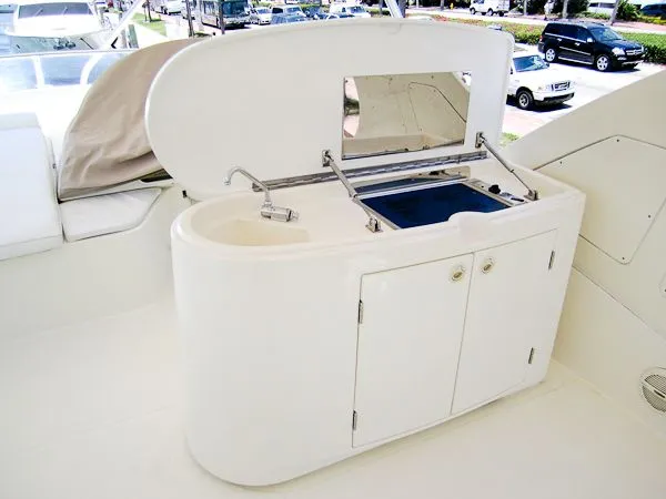 2005 Aicon 