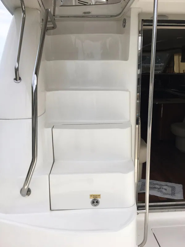 2003 Sea Ray 480 Sedan Bridge