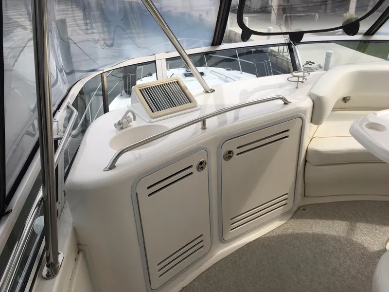 2003 Sea Ray 480 Sedan Bridge