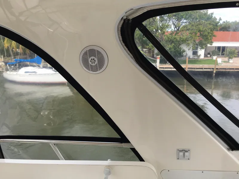 2003 Sea Ray 480 Sedan Bridge