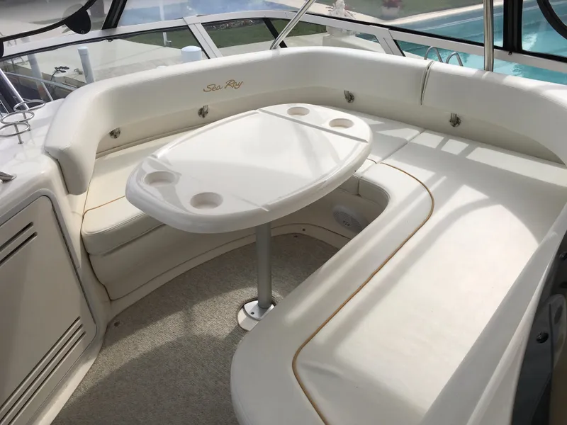 2003 Sea Ray 480 Sedan Bridge