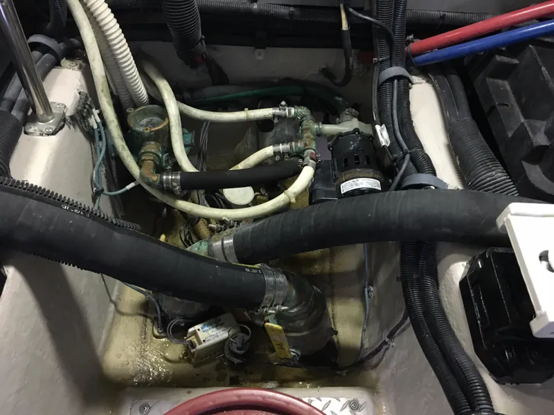 2003 Sea Ray 480 Sedan Bridge