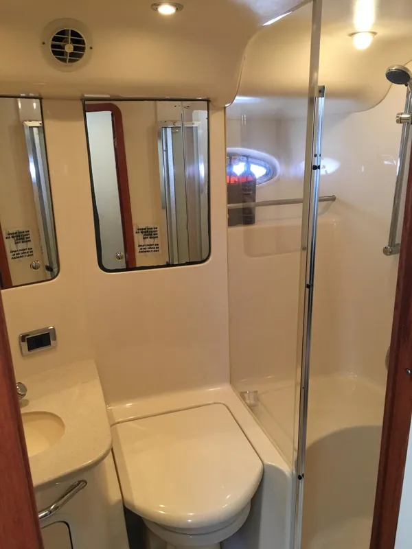 2003 Sea Ray 480 Sedan Bridge