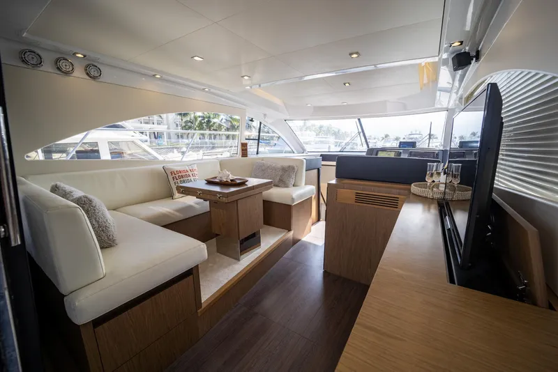 2017 Beneteau Gran Turismo 49