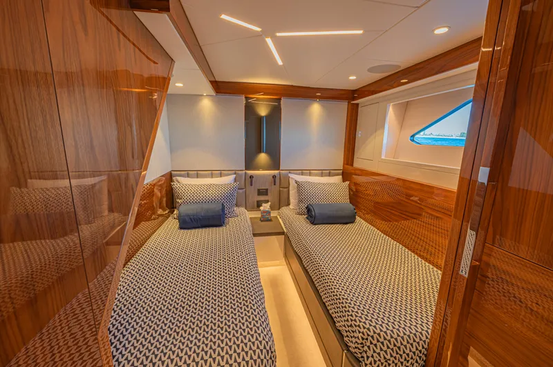 2021 Sunseeker Manhattan 68