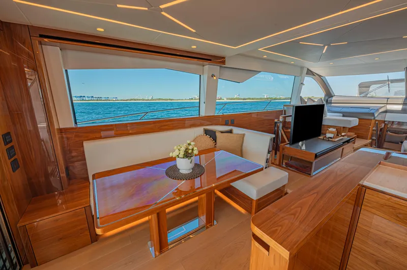 2021 Sunseeker Manhattan 68