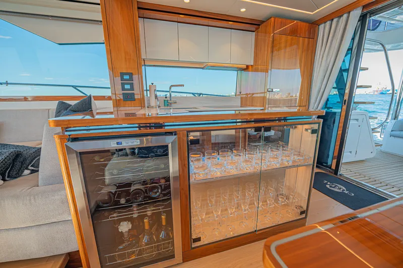 2021 Sunseeker Manhattan 68
