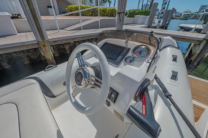 2021 Sunseeker Manhattan 68