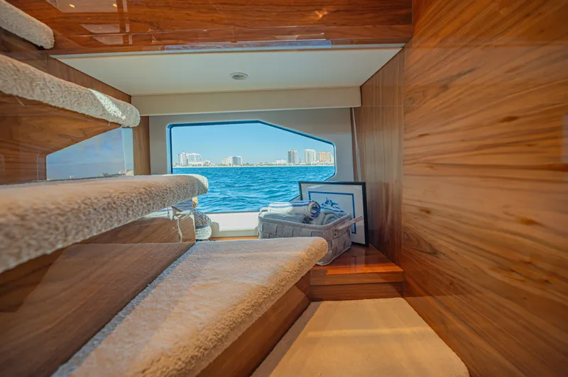 2021 Sunseeker Manhattan 68