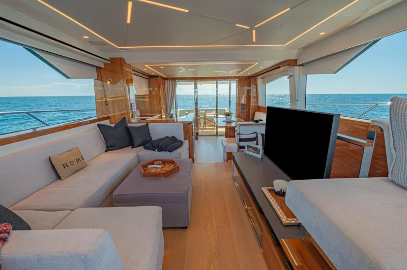 2021 Sunseeker Manhattan 68