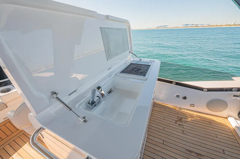 2021 Sunseeker Manhattan 68