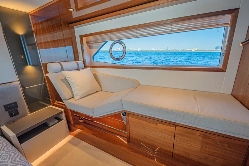 2021 Sunseeker Manhattan 68