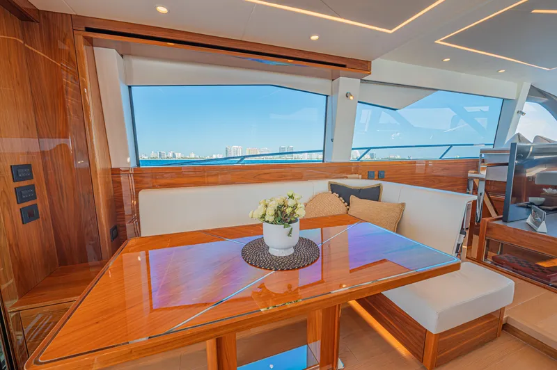 2021 Sunseeker Manhattan 68