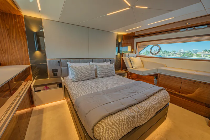 2021 Sunseeker Manhattan 68