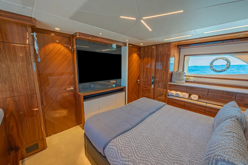 2021 Sunseeker Manhattan 68