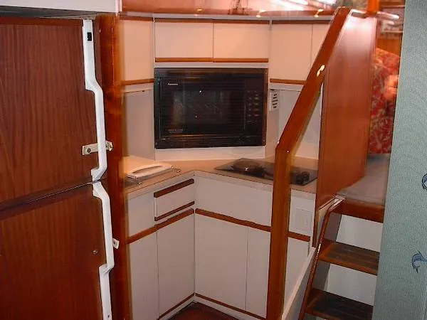 1992 Diaship / Bertram Convertible