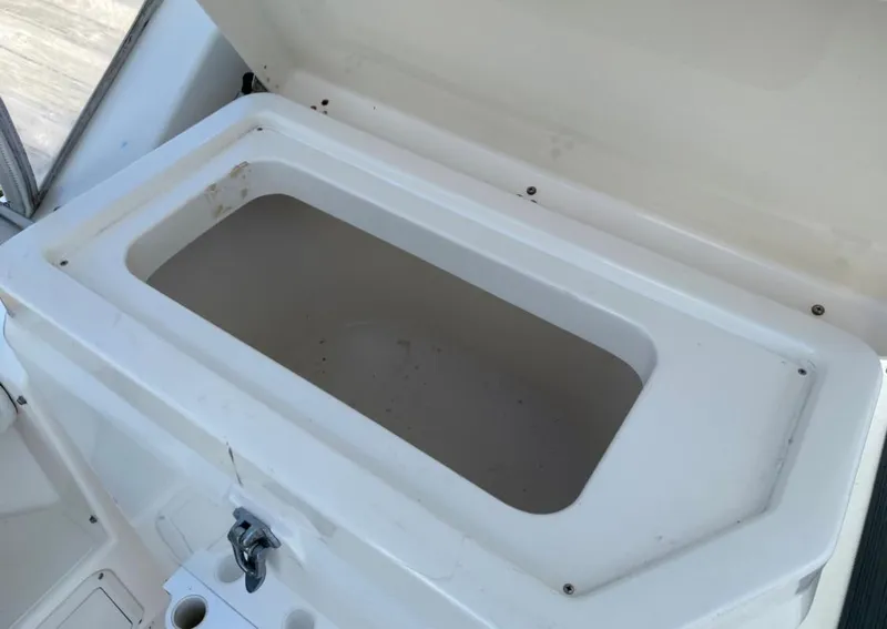 1998 Cabo 31' Express w/Cummins