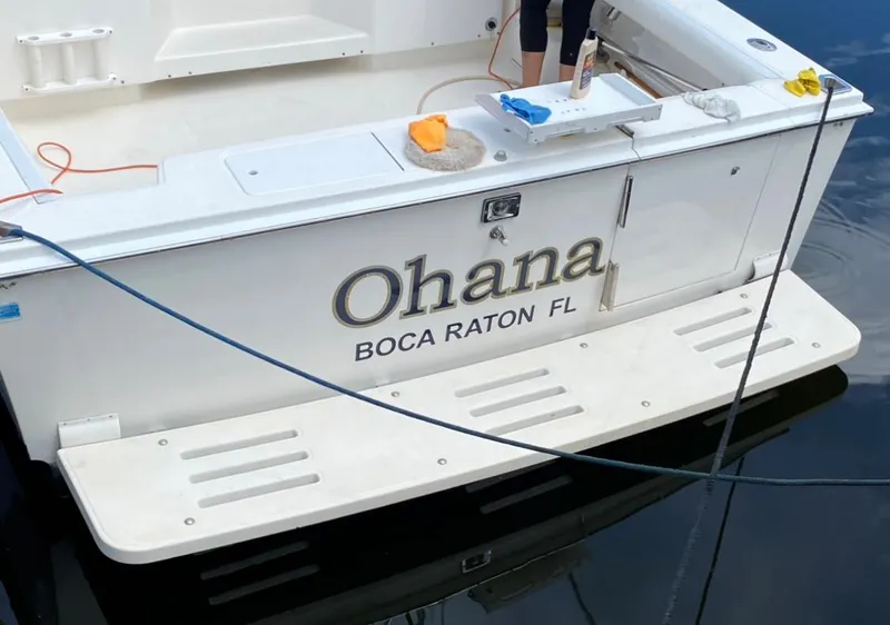 1998 Cabo 31' Express w/Cummins