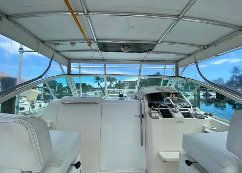 1998 Cabo 31' Express w/Cummins