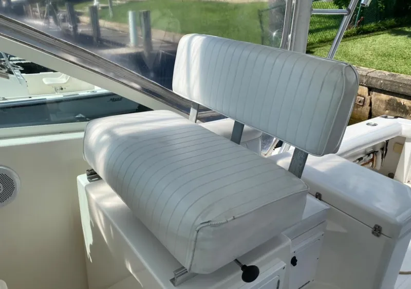 1998 Cabo 31' Express w/Cummins