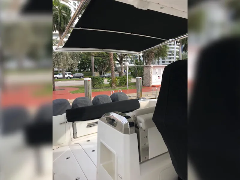 2016 Boston Whaler 420 Outrage