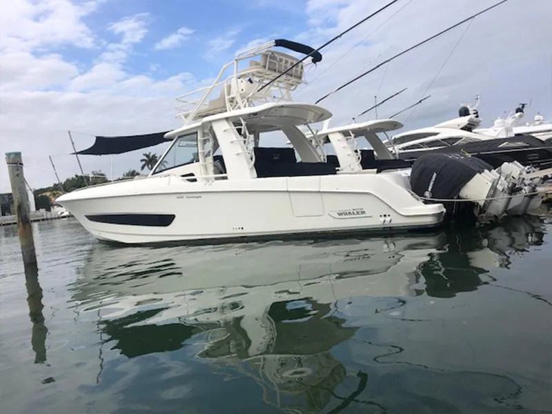2016 Boston Whaler 420 Outrage