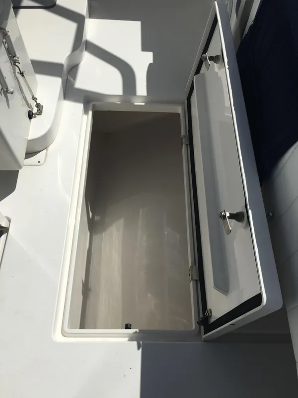 2011 Intrepid 400 Cuddy