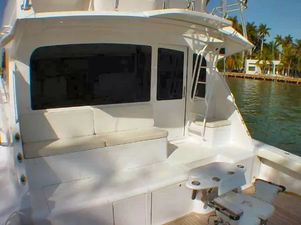 2000 Viking Enclosed Bridge