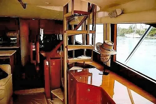 2000 Viking Enclosed Bridge
