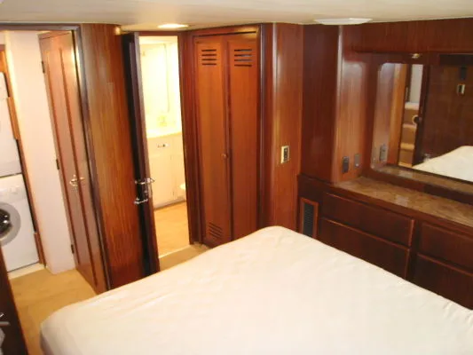 1989 Hatteras Flybridge Motoryacht