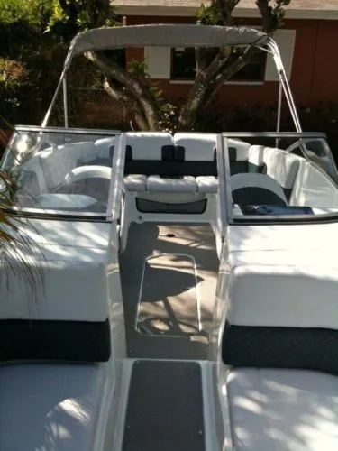 2008 Sea-Doo Challenger SE