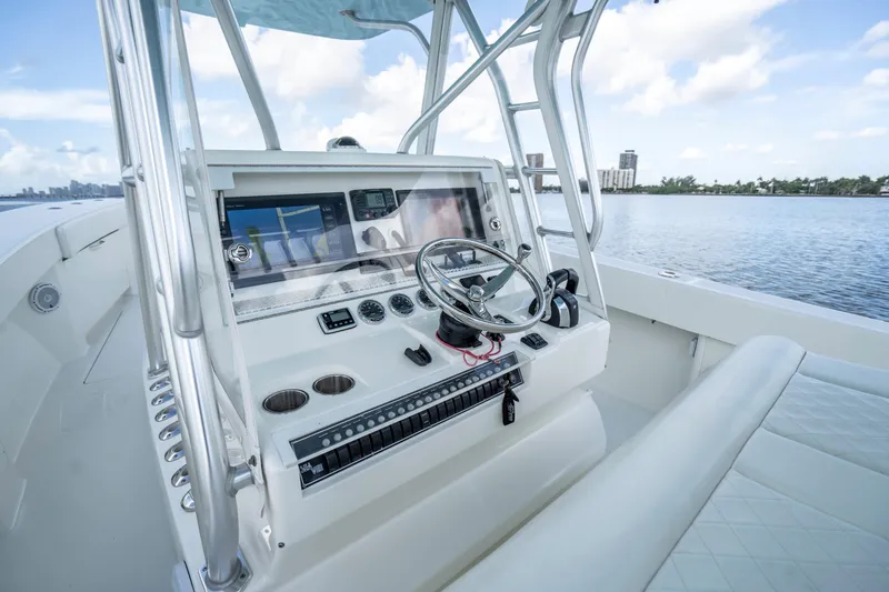 2016 SeaVee 370Z