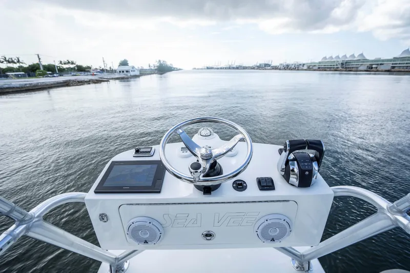 2016 SeaVee 370Z