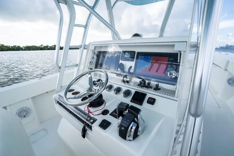 2016 SeaVee 370Z