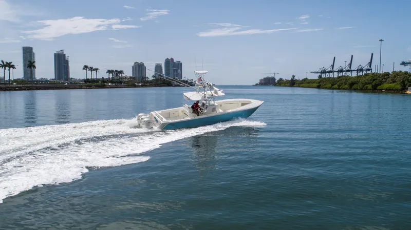 2016 SeaVee 370Z