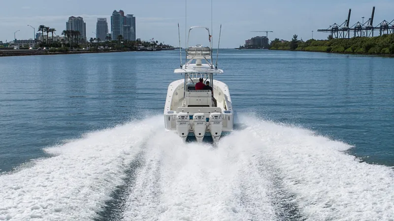 2016 SeaVee 370Z