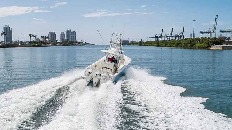 2016 SeaVee 370Z