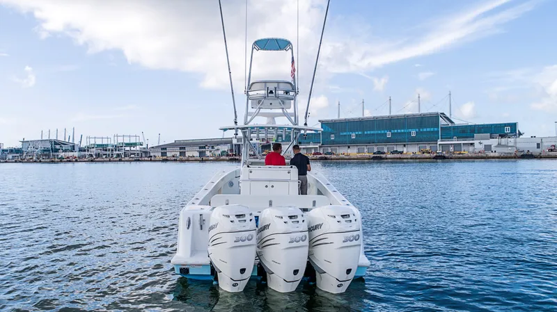 2016 SeaVee 370Z
