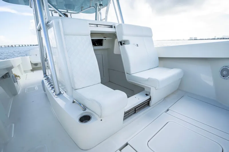 2016 SeaVee 370Z