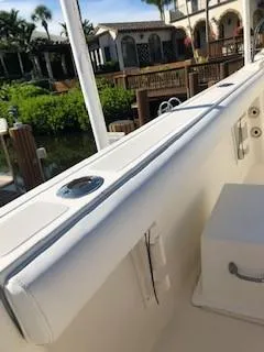 1998 Pursuit 2870 Center Console