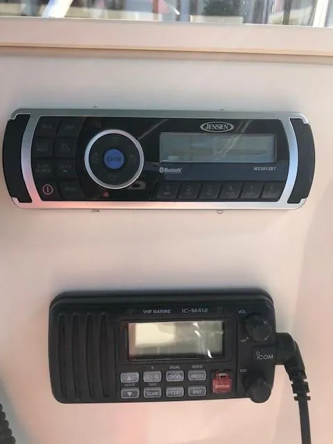 1998 Pursuit 2870 Center Console