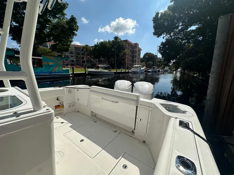 2020 Edgewater 280CC