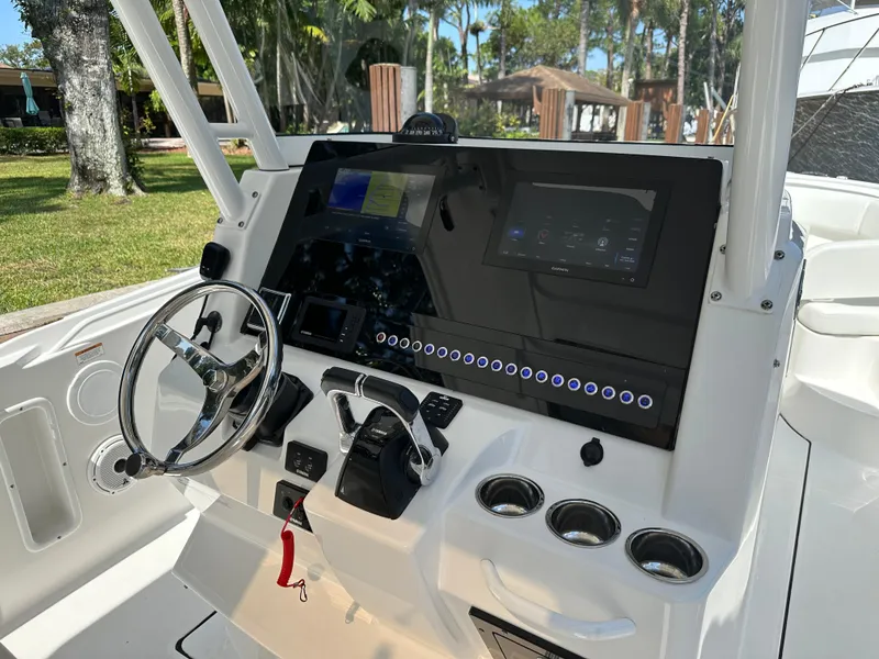 2020 Edgewater 280CC