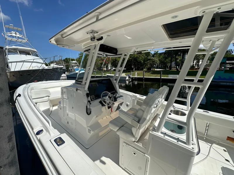 2020 Edgewater 280CC