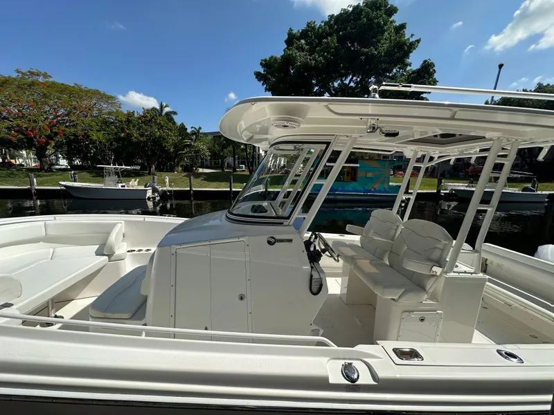 2020 Edgewater 280CC