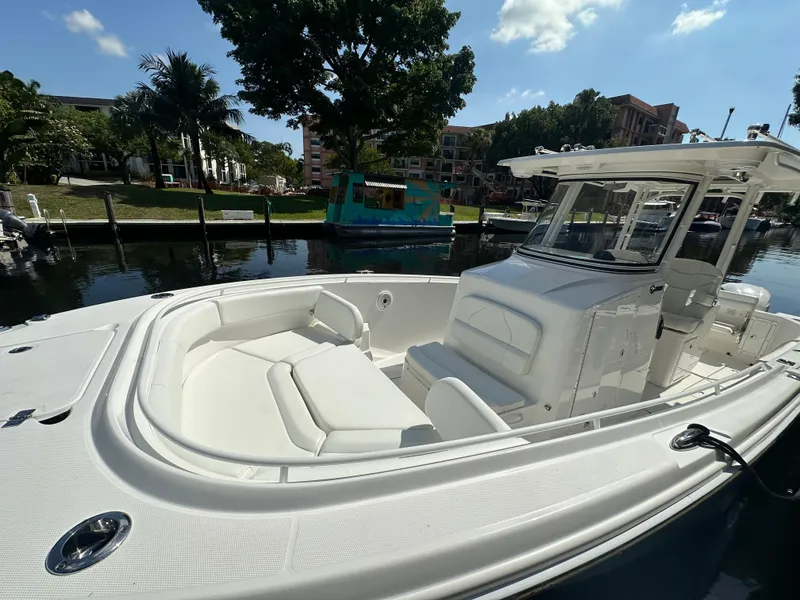 2020 Edgewater 280CC