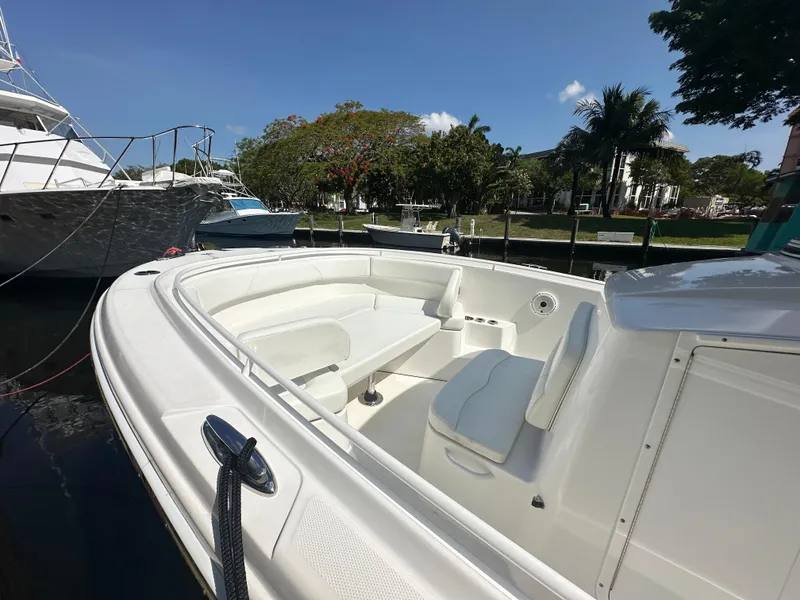 2020 Edgewater 280CC